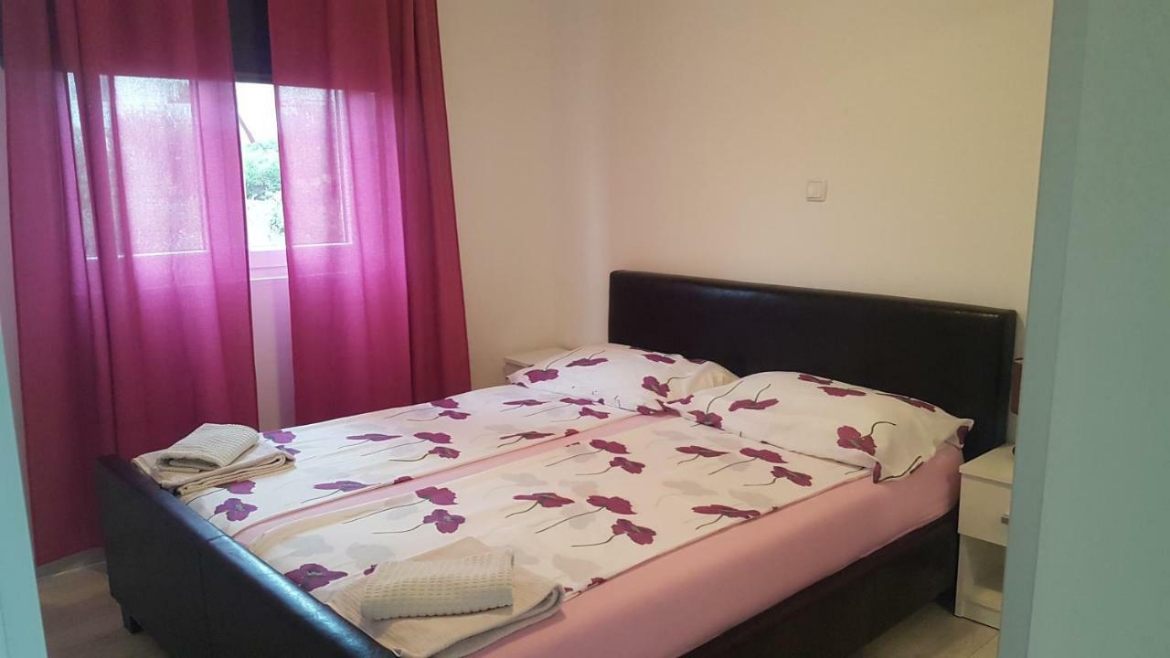 Apartmani Ivana Lopar Bagian luar foto