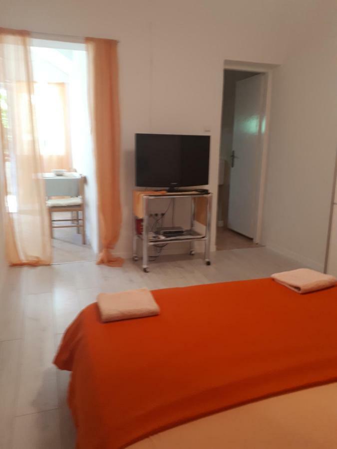 Apartmani Ivana Lopar Bagian luar foto